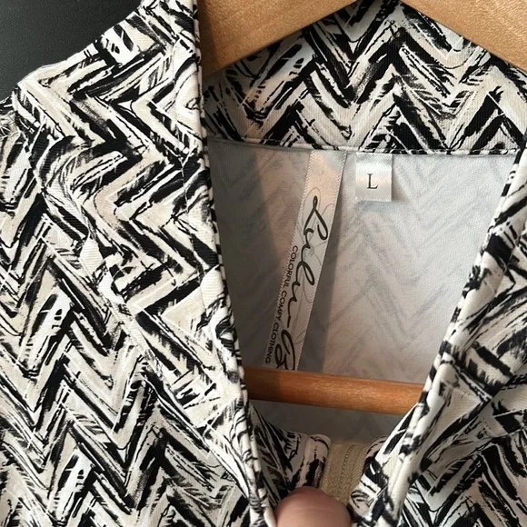 Lulu-B Black and White Zigzag Jacket - Picture 3 of 4